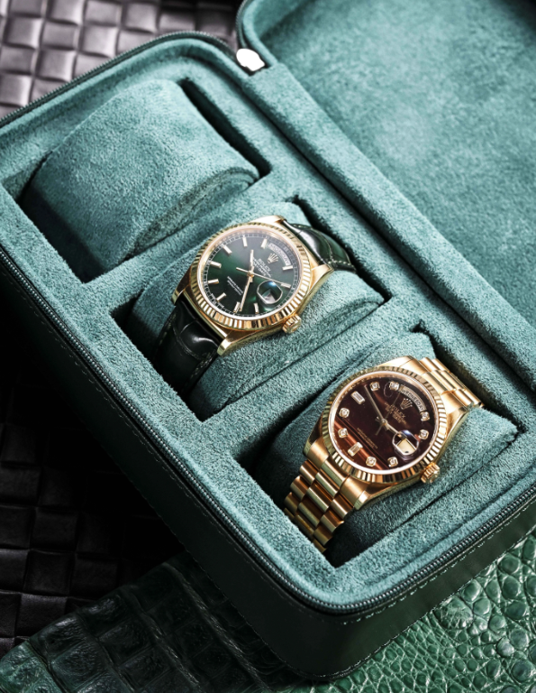 navi blue 3 watches in watch winder