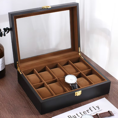 1 box of wooden watch winders